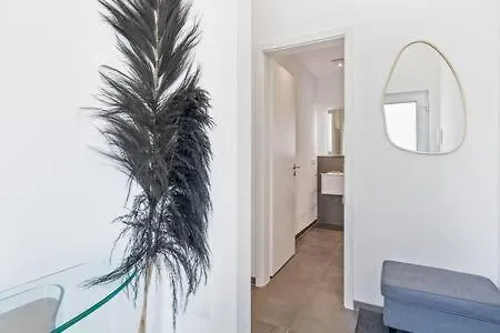 룩셈부르크 Stylish Designer Studio In Bonnevoie Id151 아파트